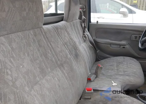 2003 Toyota Tacoma z USA, uszkodzony, nr VIN 5TENL42N83Z175145